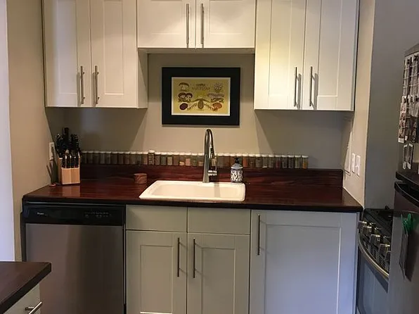 1221 Island Dr APT 201, Ann Arbor, MI 48105