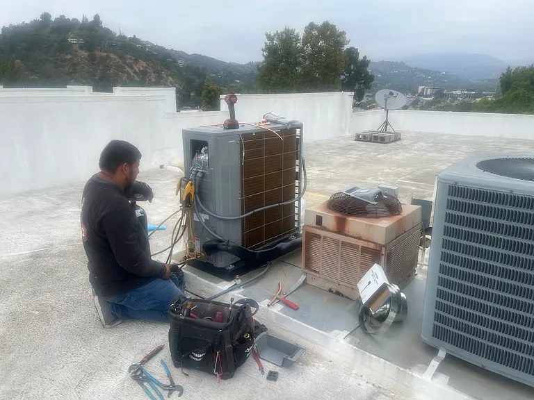 BRAND NEW INVERTER, VARIABLE SPEED HVAC INSTALLED ON 6-18-26 (check out the antique model next to it for the room below. My HVAC is far more efficient!)