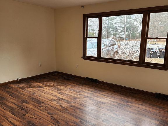 5th image of 9 William Morrison Dr Unit 9