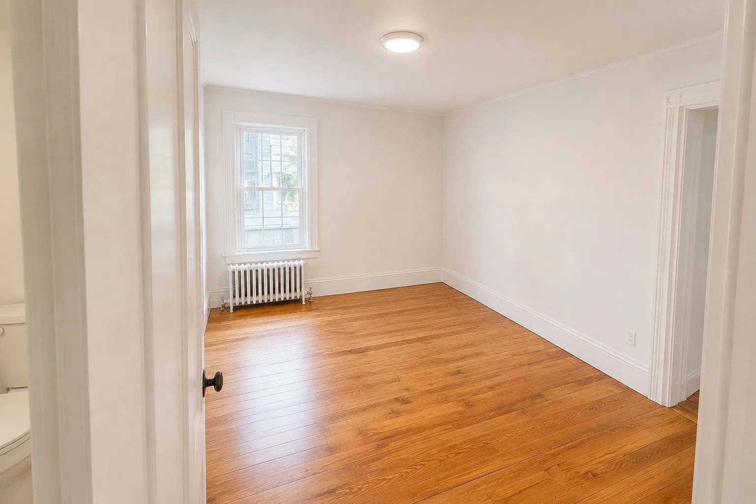 3 bed, $2,000 — Photo 4
