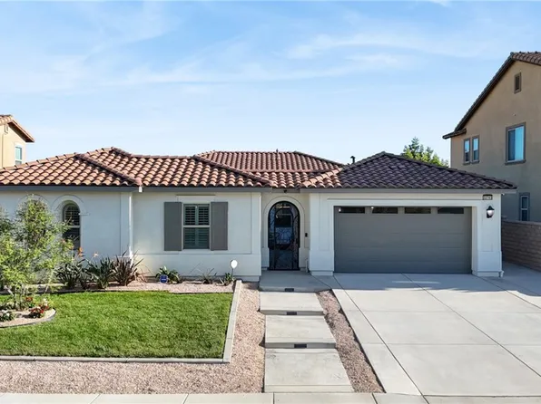 32743 Cherokee Rose St, Winchester, CA 92596