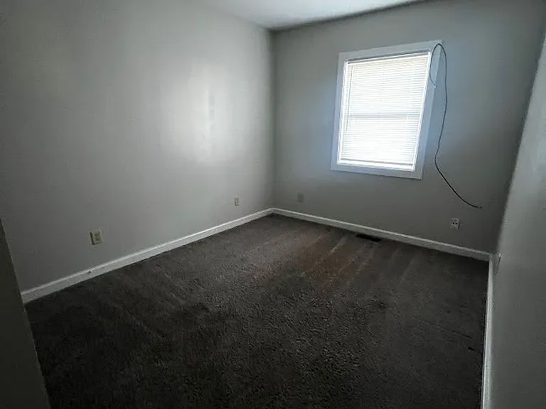 2020 N Glenwood Ave — Photo 7
