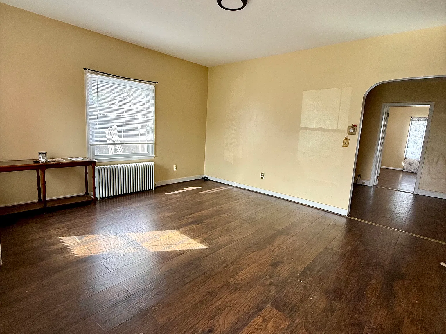 2 bed, 1000 sqft, $1,500 — Photo 1