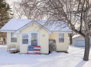 403 Woodland Ave W, Underwood, MN 56586