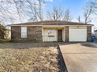 42 Burnett Cir, Bentonville, AR 72712