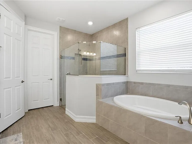 28040 Seasons Tide Ave — Photo 13