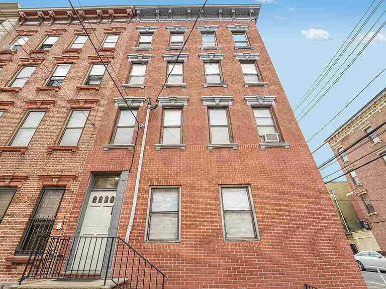 201 Madison St #3N-4 — Photo 40