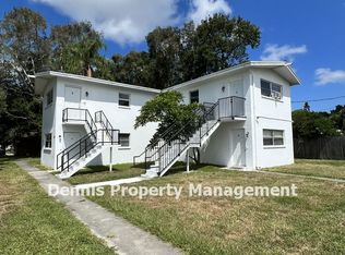 698 Union St, Dunedin, FL 34698
