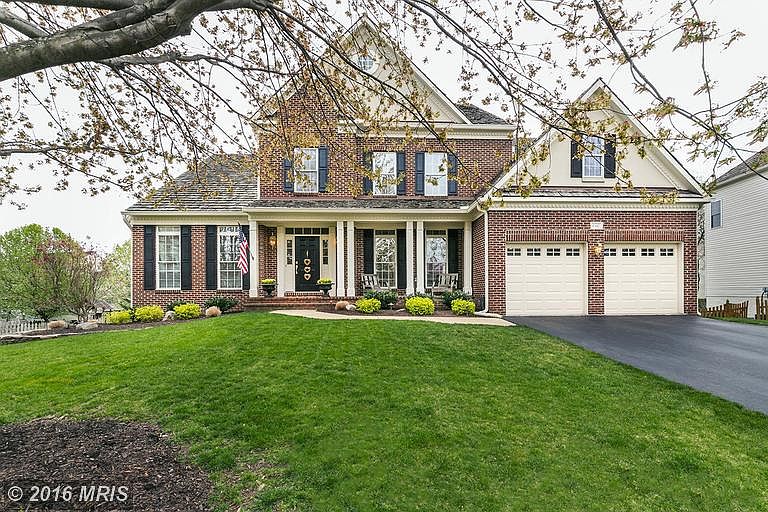 Welcome Home to 1332 Moore Place