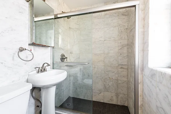 Rented by Dalan Rentals | media 19