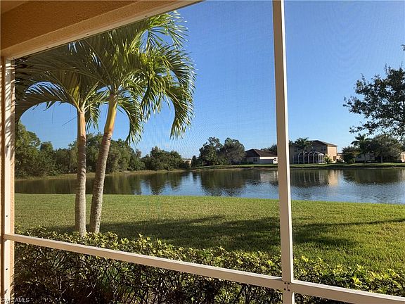 3rd image of 2752 Blue Cypress Lake Ct