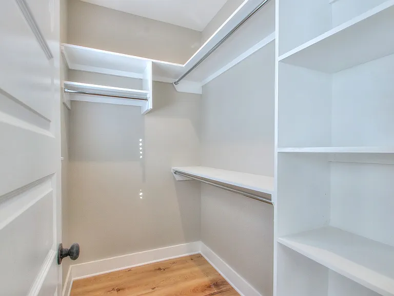 921 Spain Ave — Photo 26
