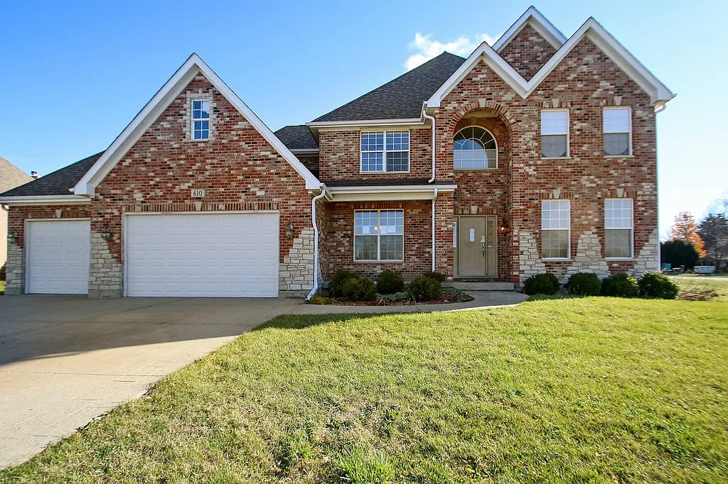 610 Hickman Ln photo 1