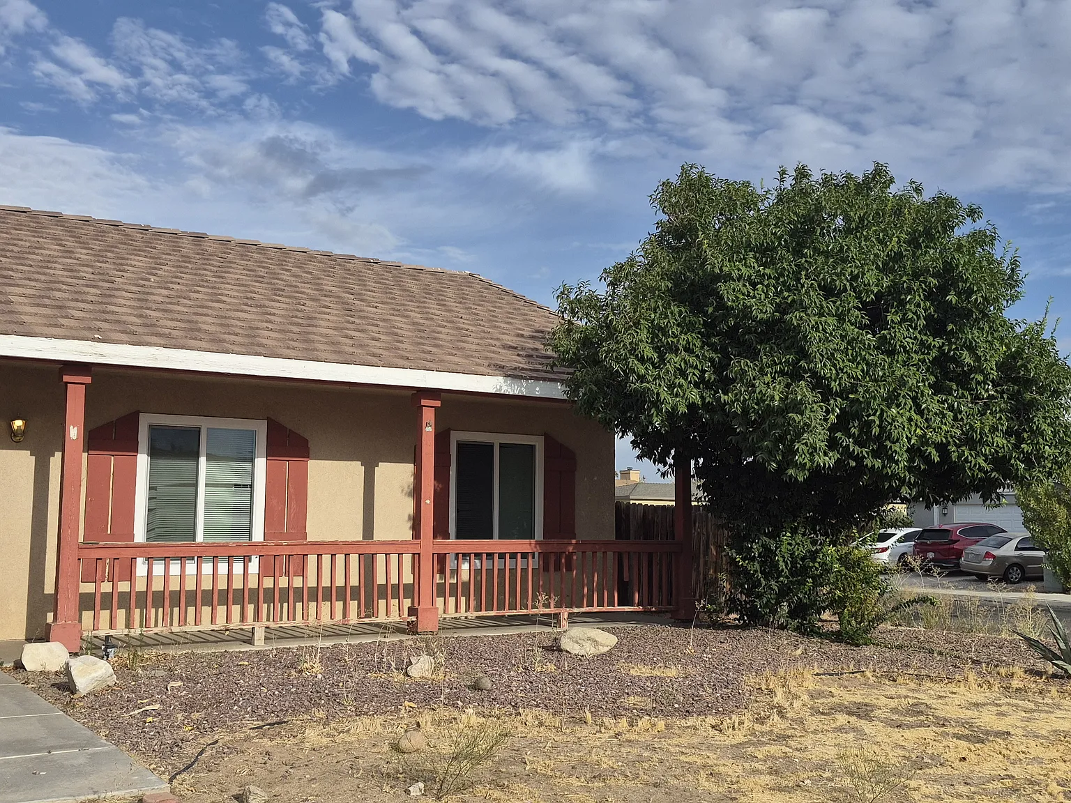 4 bed, 1398 sqft, $2,400 — Photo 1