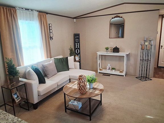 Living Rm, Spacious layout