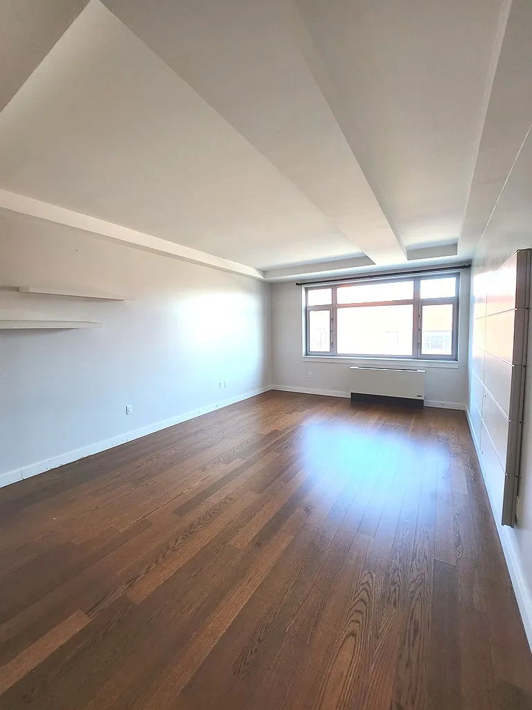 1 bed, 800 sqft, $3,100 — Photo 4