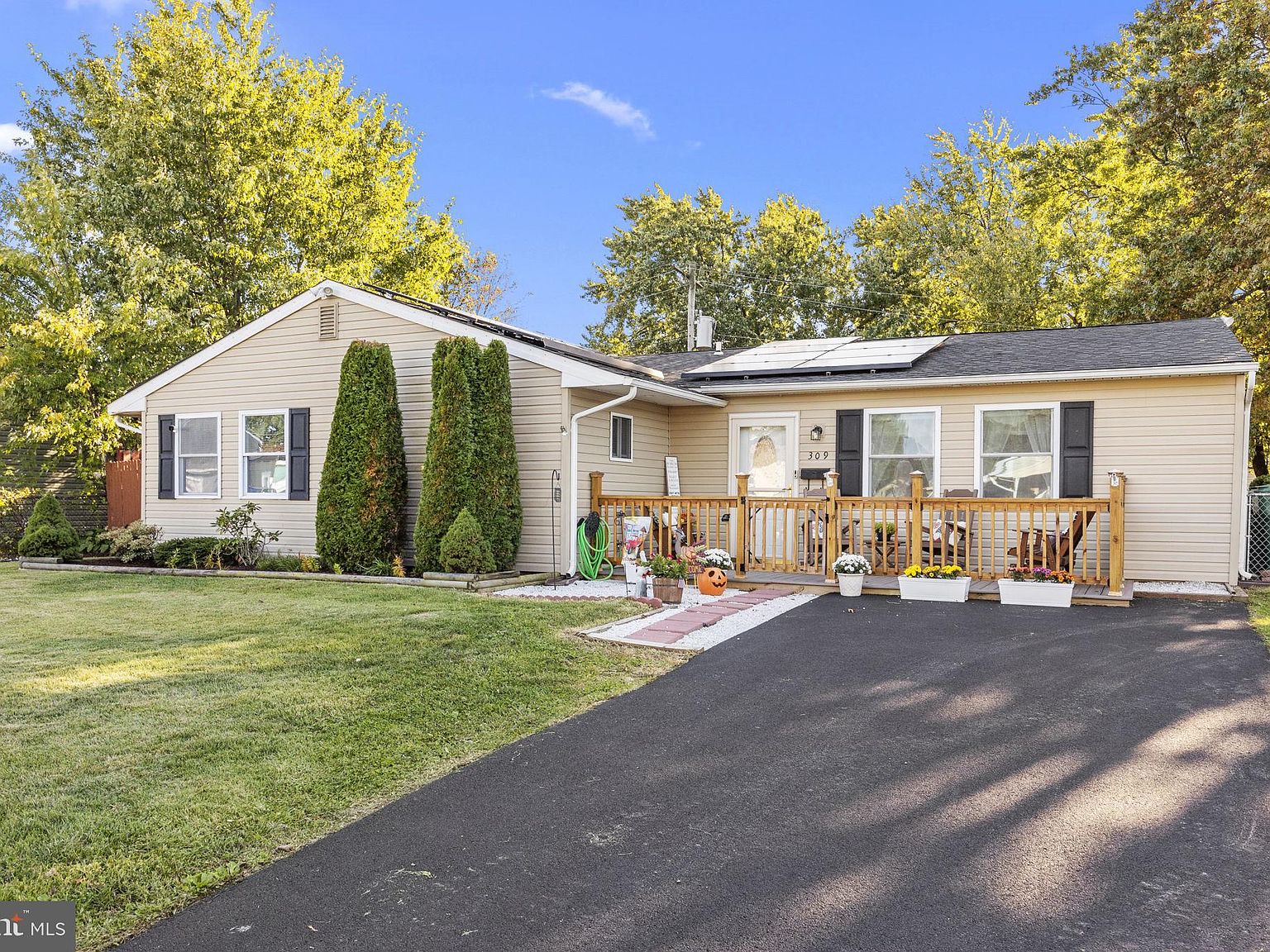 309 Dogwood Dr, Levittown, PA 19055 Zillow