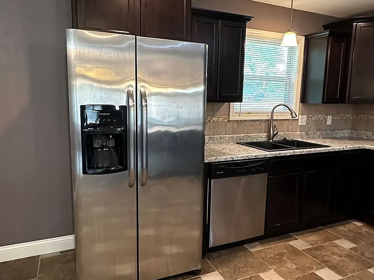 335 Lyle Curtis Cir — Photo 14