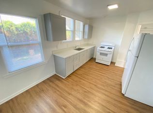 8133 Hillside St, Oakland, CA 94605