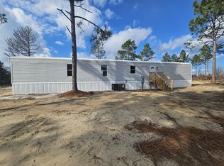 325 Perry Ave, Hamlet, NC 28345