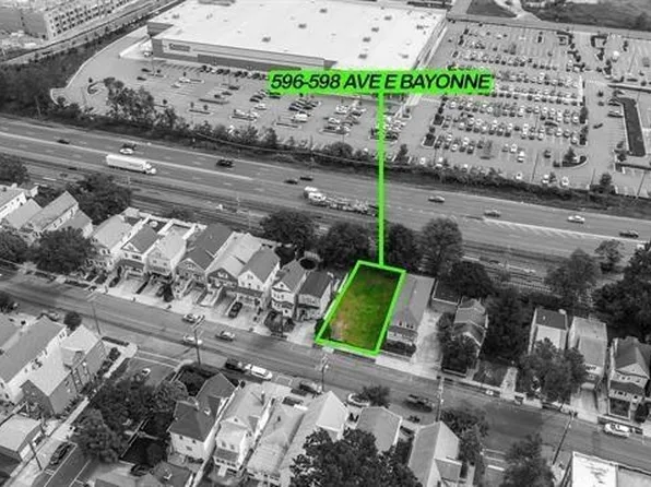 596-598 Avenue E, Bayonne, NJ 07002
