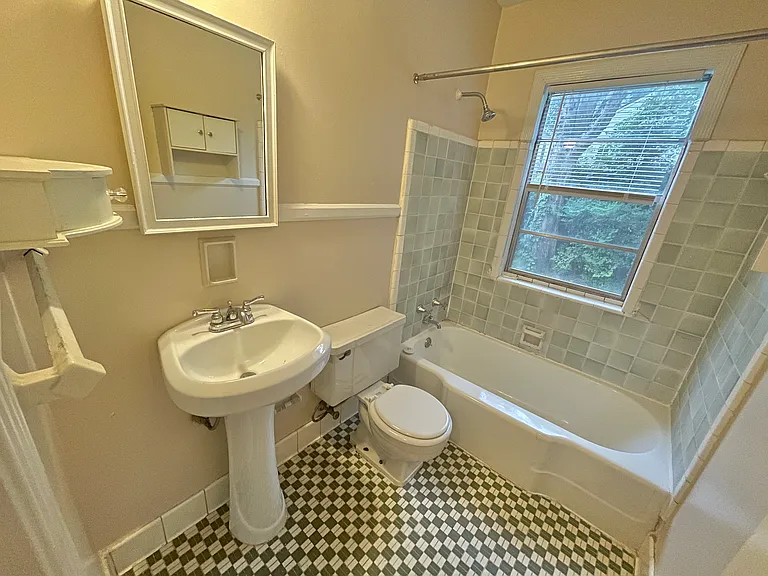 912 Oxmoor Rd #3 — Photo 25