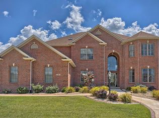 1612 Mullikin Dr, Champaign, IL 61822