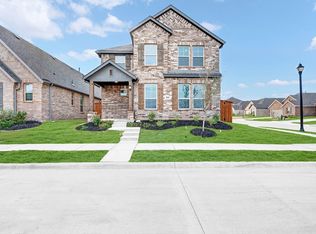 1000 Western Hills Dr, Crowley, TX 76036