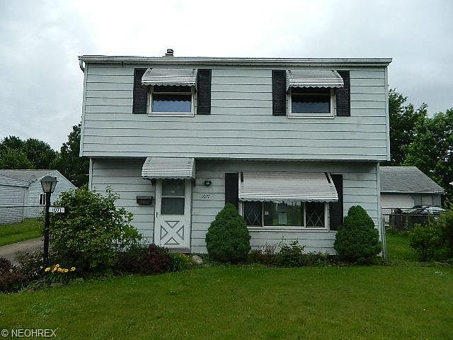1st image of 1071 E 347th St
