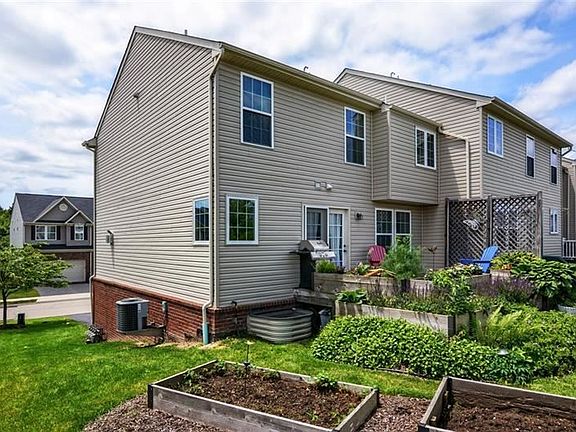 2nd image of 113 Kensington Dr