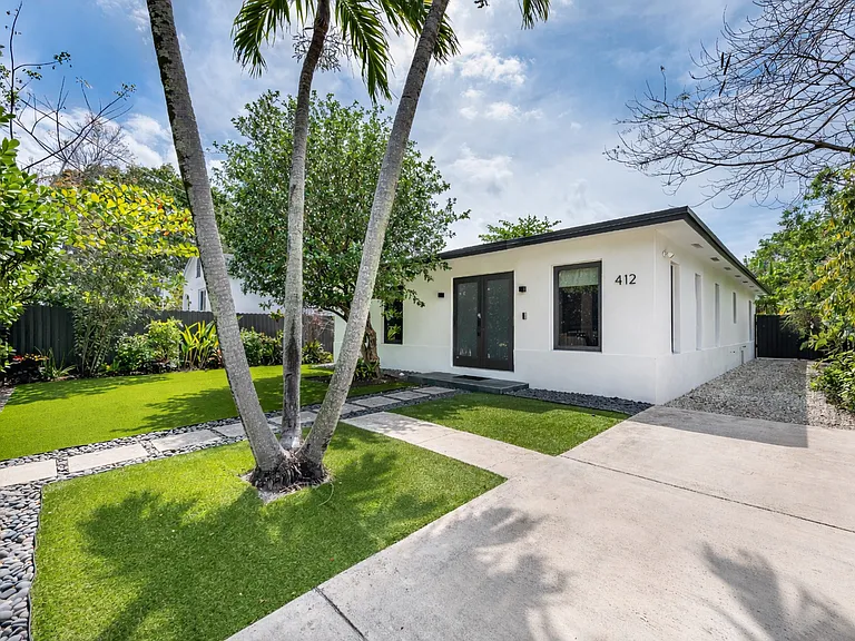412 NW 41st St — Photo 37