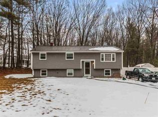 37 Waterville Dr, Merrimack, NH 03054