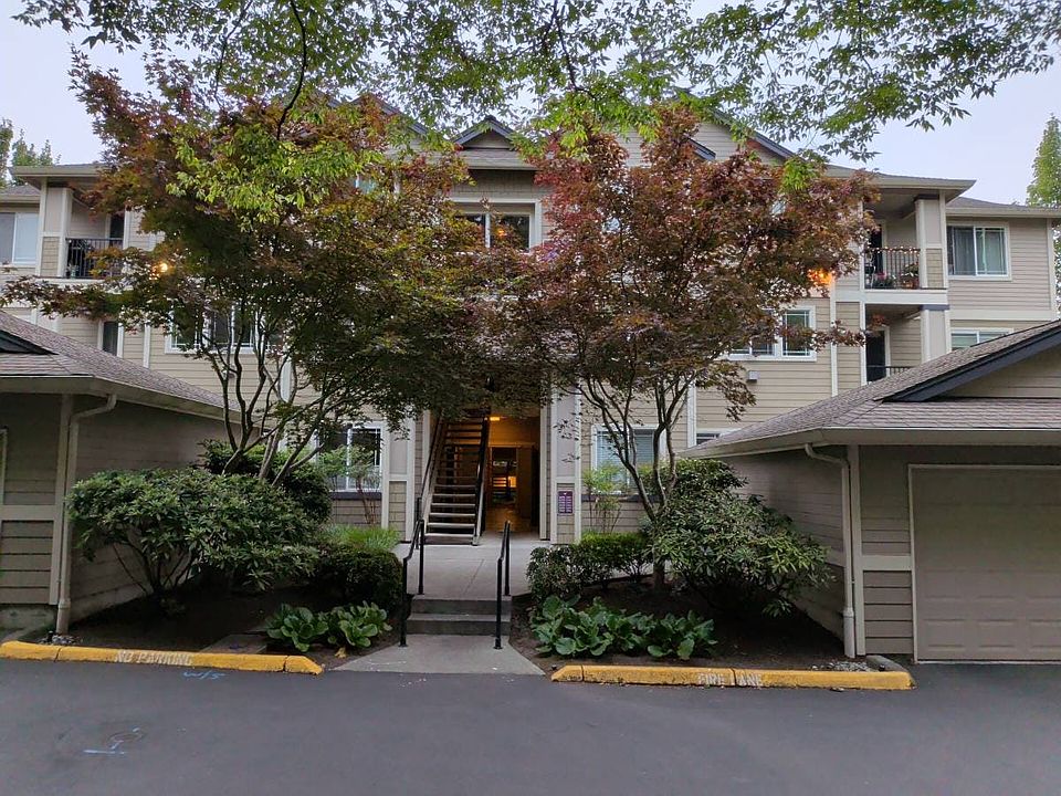 1st image of 107 164th St SE APT 2-301