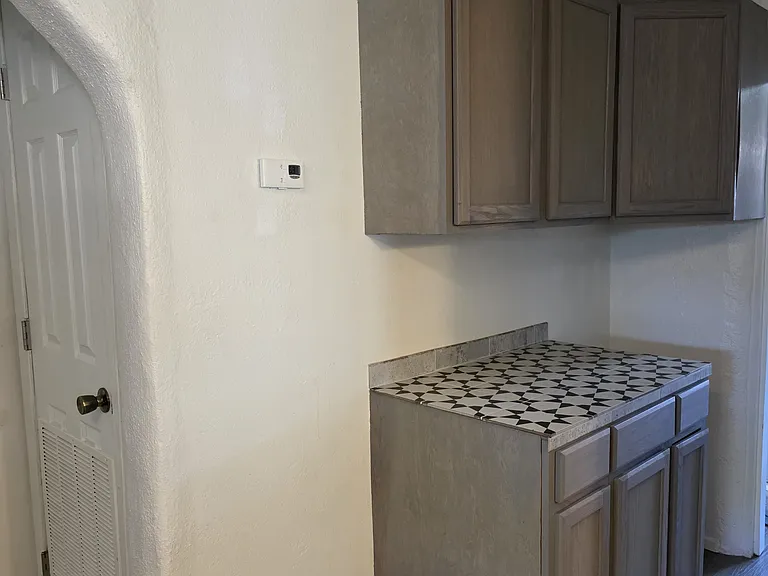 117 1/2 Jimenez St — Photo 10