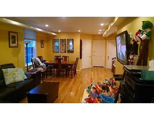 Building Photo - 370 Marlborough St #2