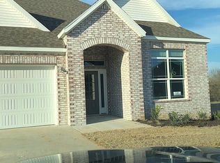 7750 Phoenix Ave, Springdale, AR 72762