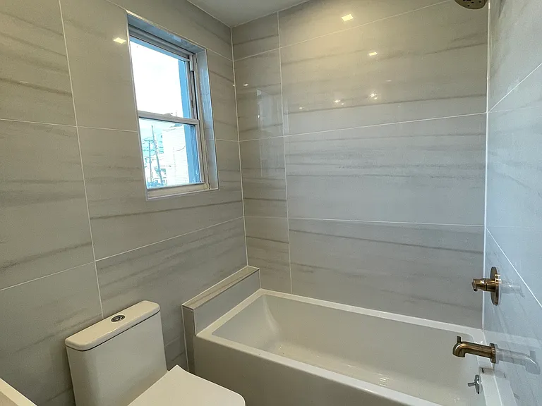 88 Wallis Ave #1F — Photo 6