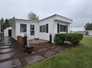 131 Cornell Dr, Hope, MI 48628