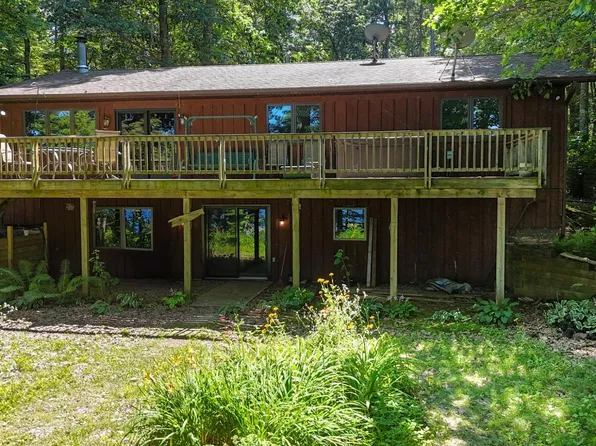 8471 Squirrel Lake Rd, Minocqua, WI 54548