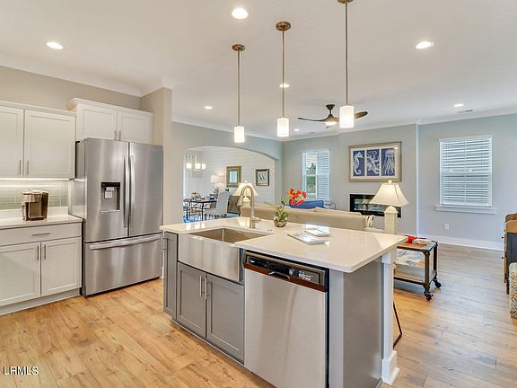 5th image of 27 Whispering Oaks Circle