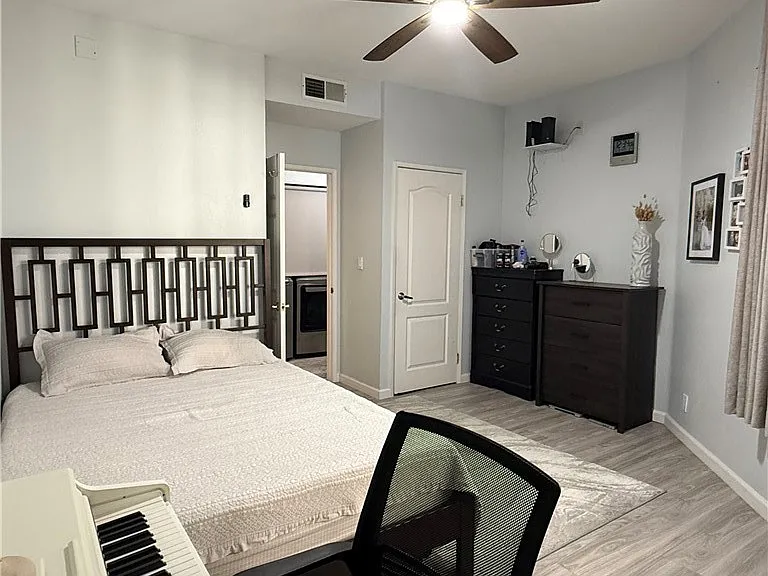 19009 Sherman Way #16 — Photo 8