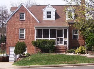 236 N Cleveland St, Arlington, VA 22201