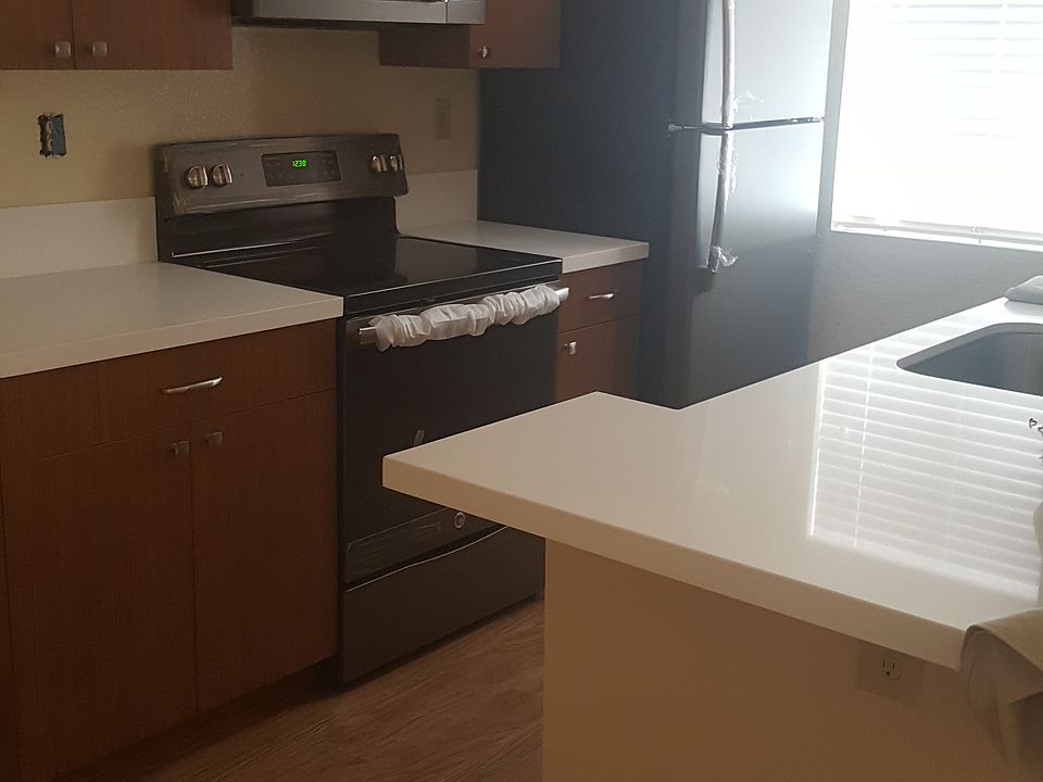 2nd image of 4378 Marlborough Ave APT 7