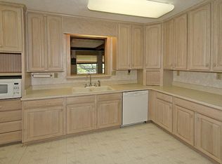 3058 Indian Hill Dr, Jacksonville, FL 32257