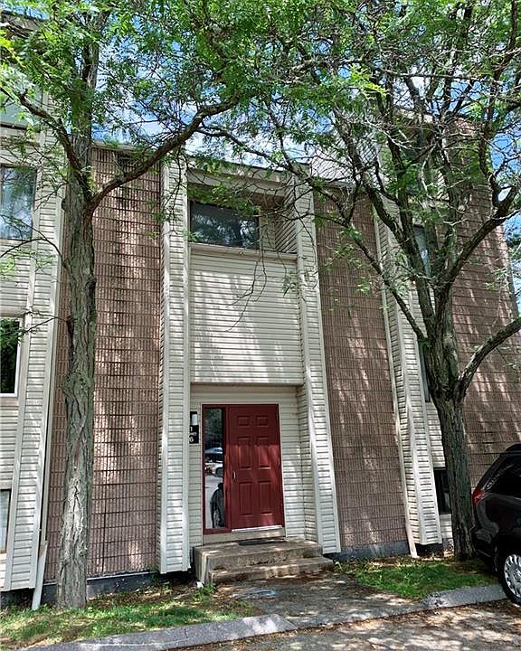 1st image of 3 Burgundy Hill Ln #3