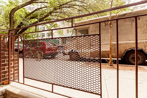 Rented by Mirador Real Estate | media 7