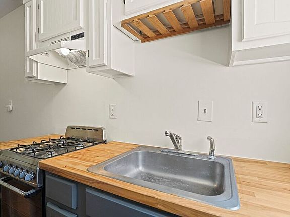 2nd image of 2655 41st St NW APT B4