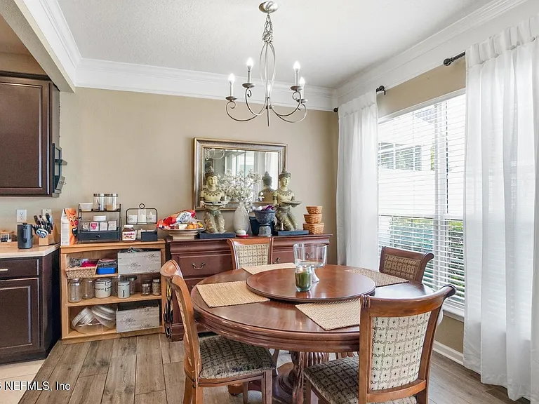 4008 Lionheart Dr — Photo 10