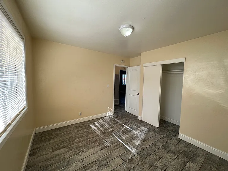 614 N A St — Photo 10