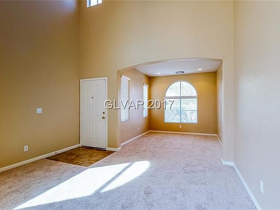 3rd image of 5520 Grey Pointe St
